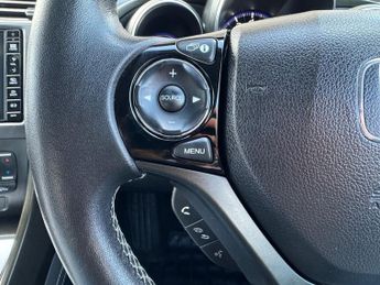 Honda Civic I-VTEC SE PLUS