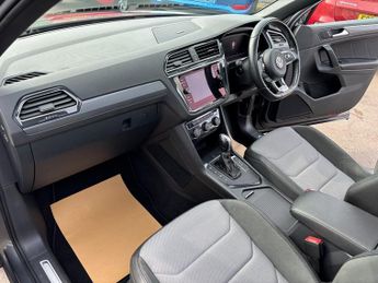 Volkswagen Tiguan R-LINE TDI DSG