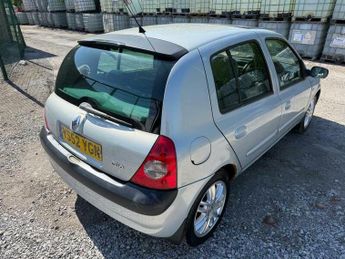 Renault Clio 1.6 16v Initiale 5dr