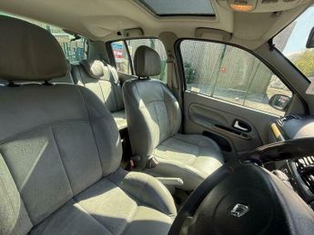 Renault Clio 1.6 16v Initiale 5dr