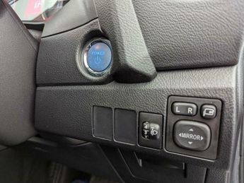 Toyota Auris 1.8 VVT-h Icon+ Touring Sports CVT Euro 5 (s/s) 5dr
