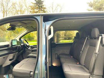 Ford Transit Custom 320 LIMITED L2H1 DCIV ECOBLUE