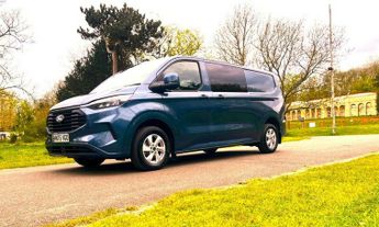 Ford Transit Custom 320 LIMITED L2H1 DCIV ECOBLUE