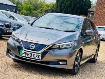 Nissan Leaf 40kWh Tekna Hatchback 5dr Electric Auto (150 ps)