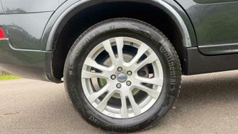 Volvo XC90 2.4 D5 SE Lux Geartronic 4WD Euro 5 5dr