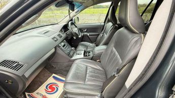 Volvo XC90 2.4 D5 SE Lux Geartronic 4WD Euro 5 5dr