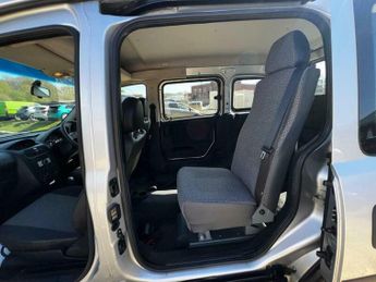 Vauxhall Combo 1.3 2000 CDTi 16v Crew Van 5dr Diesel Easytronic FWD L1 H1 (138 