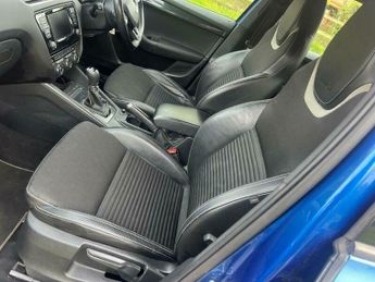 Skoda Octavia 2.0 TDI vRS DSG Euro 6 (s/s) 5dr (SNav)