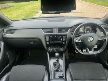 Skoda Octavia 2.0 TDI vRS DSG Euro 6 (s/s) 5dr (SNav)