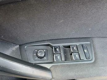 Volkswagen Tiguan 2.0 TDI SE Navigation DSG Euro 6 (s/s) 5dr