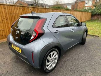 Toyota AYGO 1.0 VVT-i Pure x-shift Euro 6 (s/s) 5dr