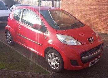 Peugeot 107 1.0 12V Urban Hatchback 3dr Petrol Manual Euro 4 (68 ps)