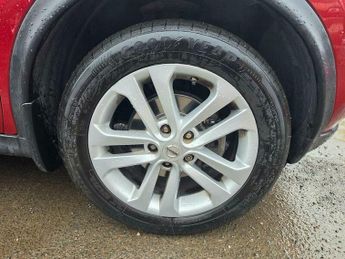 Nissan Juke 1.6 Acenta Premium XTRON Euro 5 5dr