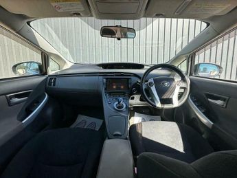 Toyota Prius 1.8 VVT-h T Spirit CVT Euro 5 (s/s) 5dr