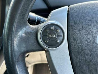 Toyota Prius 1.8 VVT-h T Spirit CVT Euro 5 (s/s) 5dr