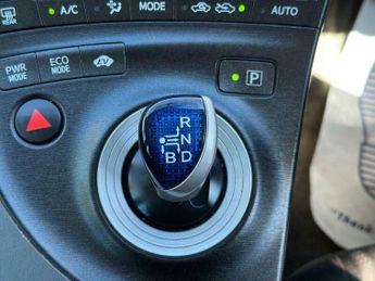 Toyota Prius 1.8 VVT-h T Spirit CVT Euro 5 (s/s) 5dr