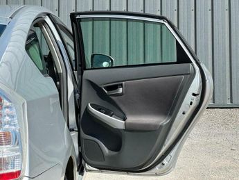 Toyota Prius 1.8 VVT-h T Spirit CVT Euro 5 (s/s) 5dr