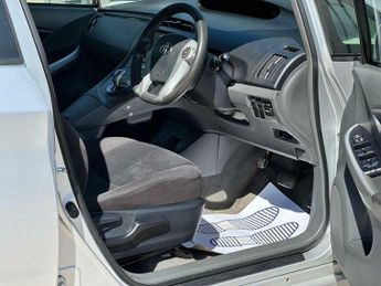 Toyota Prius 1.8 VVT-h T Spirit CVT Euro 5 (s/s) 5dr