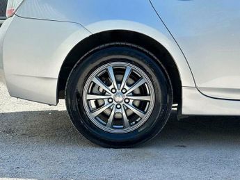 Toyota Prius 1.8 VVT-h T Spirit CVT Euro 5 (s/s) 5dr