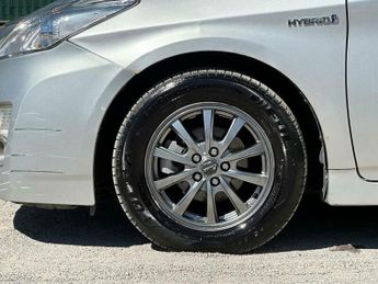 Toyota Prius 1.8 VVT-h T Spirit CVT Euro 5 (s/s) 5dr