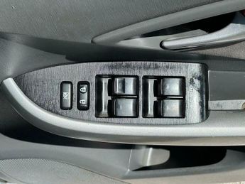 Toyota Prius 1.8 VVT-h T Spirit CVT Euro 5 (s/s) 5dr