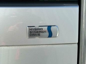 Toyota Prius 1.8 VVT-h T Spirit CVT Euro 5 (s/s) 5dr