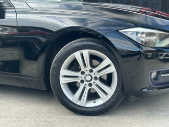 BMW 3 SERIES 2.0 318d Sport Touring Auto Euro 5 (s/s) 5dr