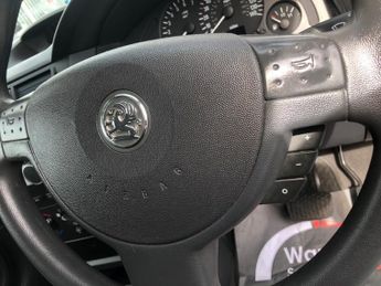 Vauxhall Meriva 1.6i 16v Life Easytronic 5dr