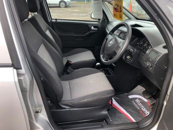 Vauxhall Meriva 1.6i 16v Life Easytronic 5dr