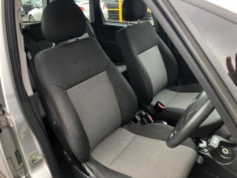 Vauxhall Meriva 1.6i 16v Life Easytronic 5dr