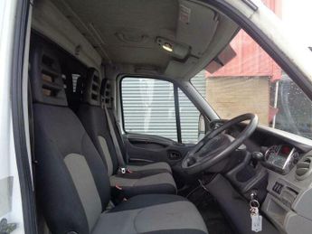 Iveco Daily 2.3 TD 35C13 L3 2dr