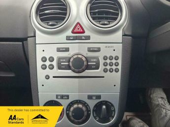 Vauxhall Corsa 1.4i 16v SXi Hatchback 5dr Petrol Automatic (158 g/km, 89 bhp)