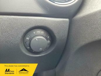 Vauxhall Corsa 1.4i 16v SXi Hatchback 5dr Petrol Automatic (158 g/km, 89 bhp)