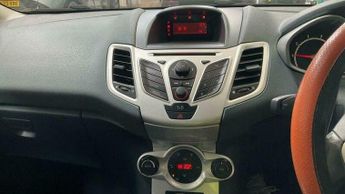 Ford Fiesta 1.4 Titanium 5dr