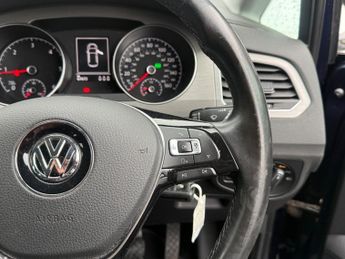 Volkswagen Golf SE TDI DSG