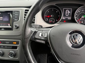 Volkswagen Golf SE TDI DSG