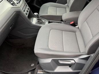 Volkswagen Golf SE TDI DSG