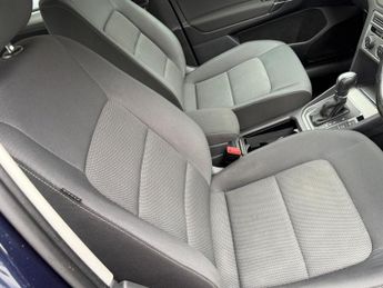 Volkswagen Golf SE TDI DSG