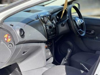 Dacia Sandero 0.9 TCe Essential Euro 6 (s/s) 5dr
