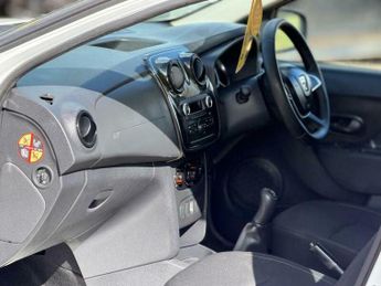 Dacia Sandero 0.9 TCe Essential Euro 6 (s/s) 5dr