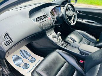 Honda Civic 1.8 i-VTEC ES 5dr