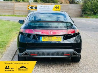 Honda Civic 1.8 i-VTEC ES 5dr