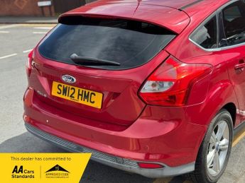 Ford Focus 1.6 Zetec Powershift Euro 5 5dr