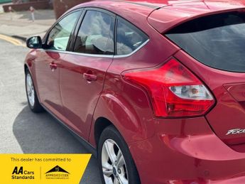 Ford Focus 1.6 Zetec Powershift Euro 5 5dr