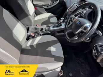 Ford Focus 1.6 Zetec Powershift Euro 5 5dr