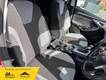 Ford Focus 1.6 Zetec Powershift Euro 5 5dr