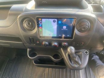 Renault Master 2.3 dCi 35 Business FWD LWB Medium Roof Euro 6 5dr