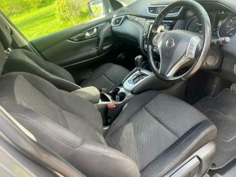 Nissan Qashqai 1.6 dCi N-Connecta XTRON 2WD Euro 6 (s/s) 5dr