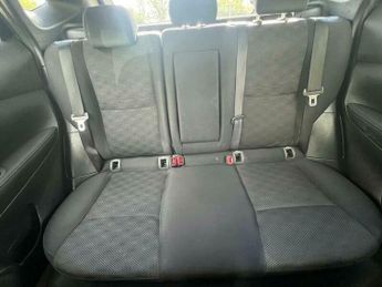 Nissan Qashqai 1.6 dCi N-Connecta XTRON 2WD Euro 6 (s/s) 5dr