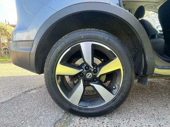 Nissan Qashqai 1.6 dCi N-Connecta XTRON 2WD Euro 6 (s/s) 5dr